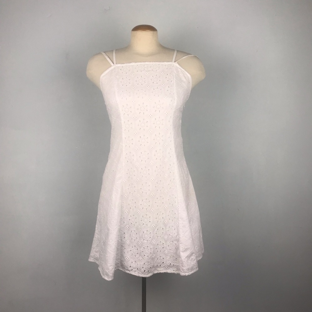 Derek Heart embroidered white dress - small